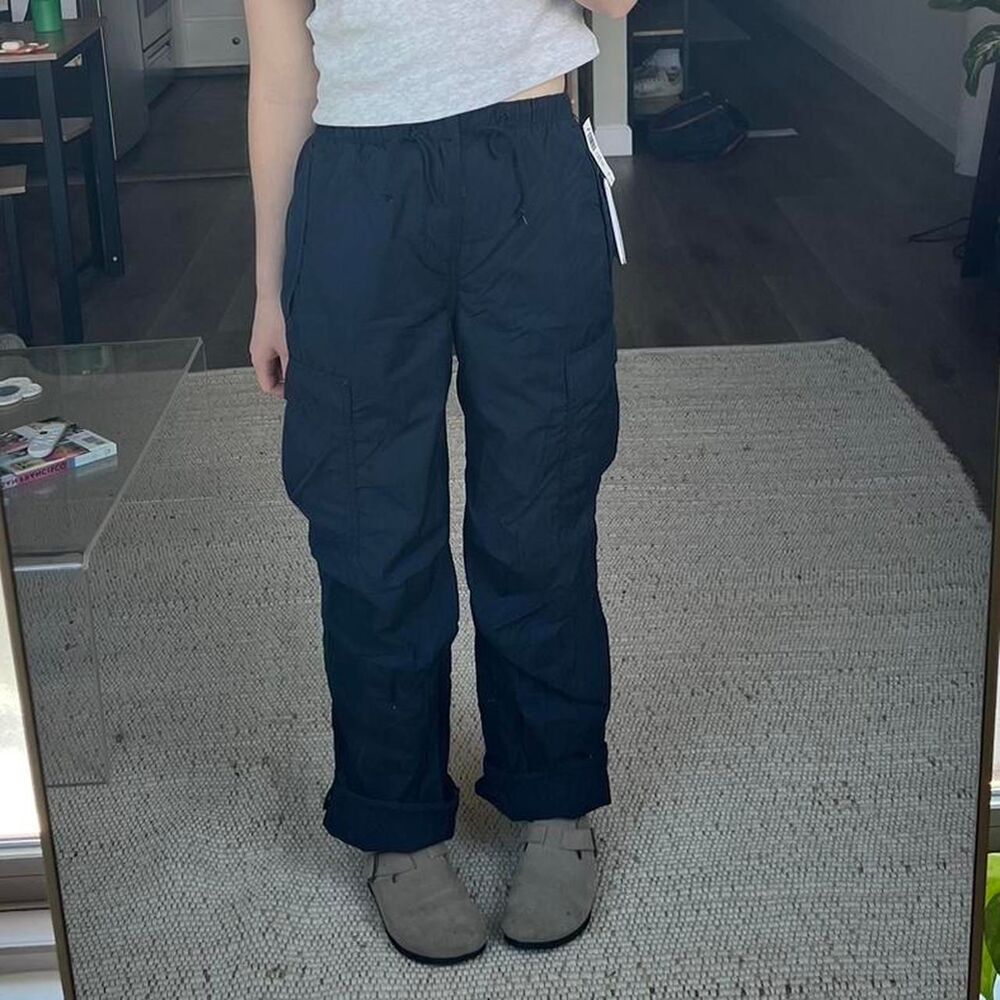 Aritzia Women's Navy and Black Trousers